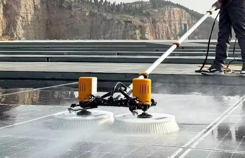 Double Head Solar Panel Cleaning Brush Telescopic Solar Panel Cleaning Brush