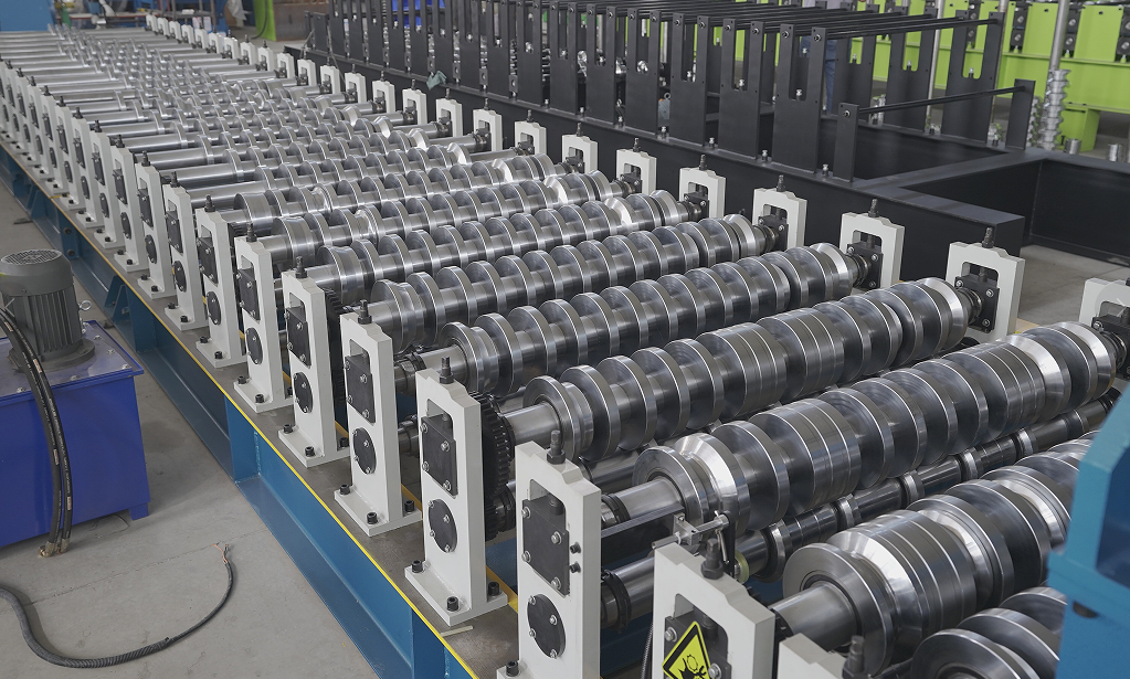 roofing sheet machine