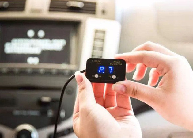 Blue Light OEM Speed Throttle Response Controller 10 Programs