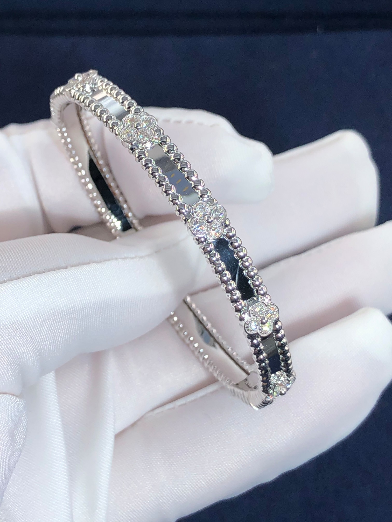 Customization 18k Gold Van Cleef & Arpels PerléE Sweet Clovers Bracelet Medium Model