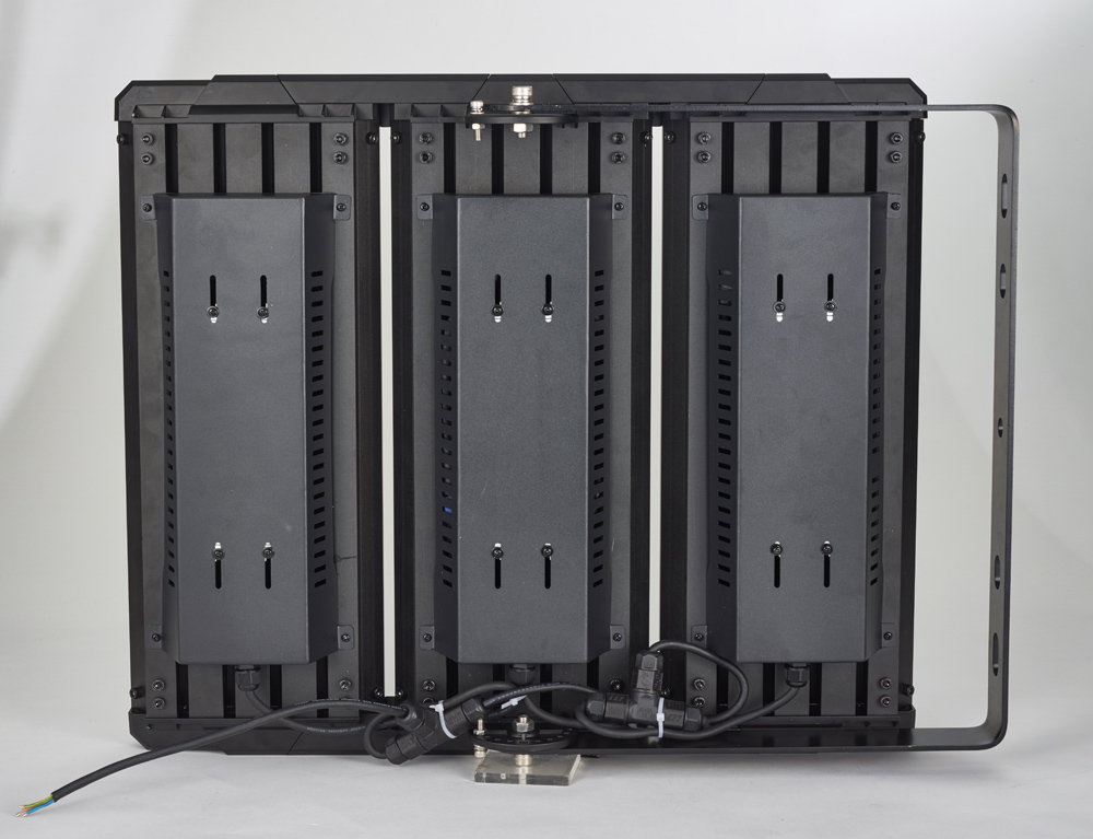 1000w-led-flood-light-1
