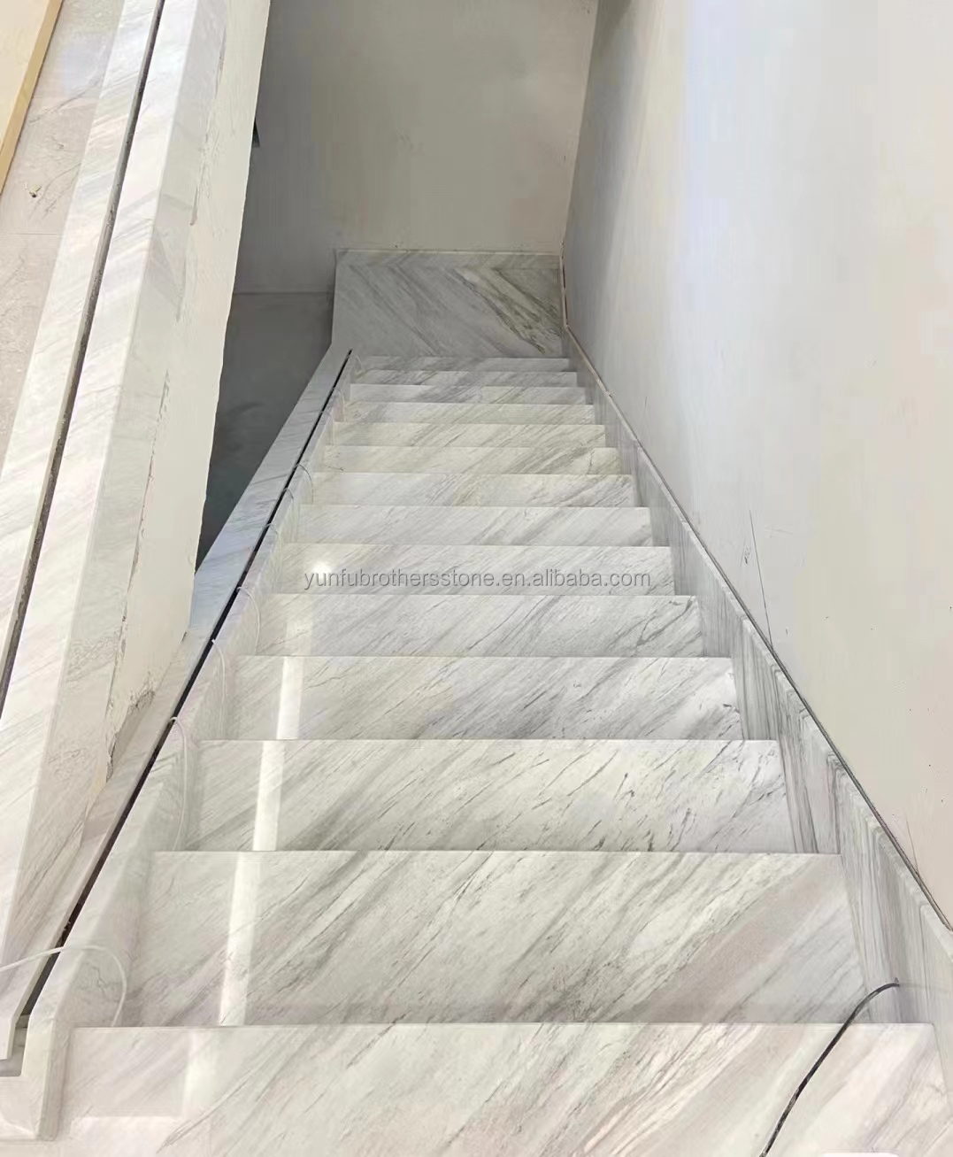 Modern LED Light Following Anti-Slip Indoor Staircase Crystal White Marble Design FOB