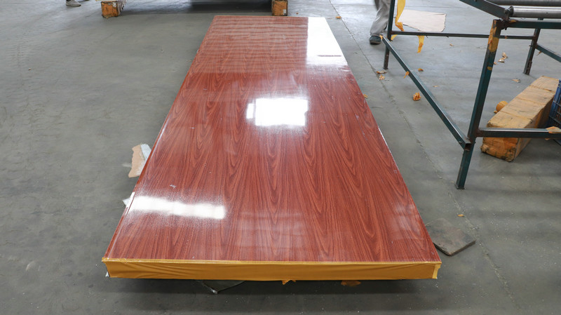 Wooden Color Metal Surface 950mm Width Wall EPS Sandwich Panel