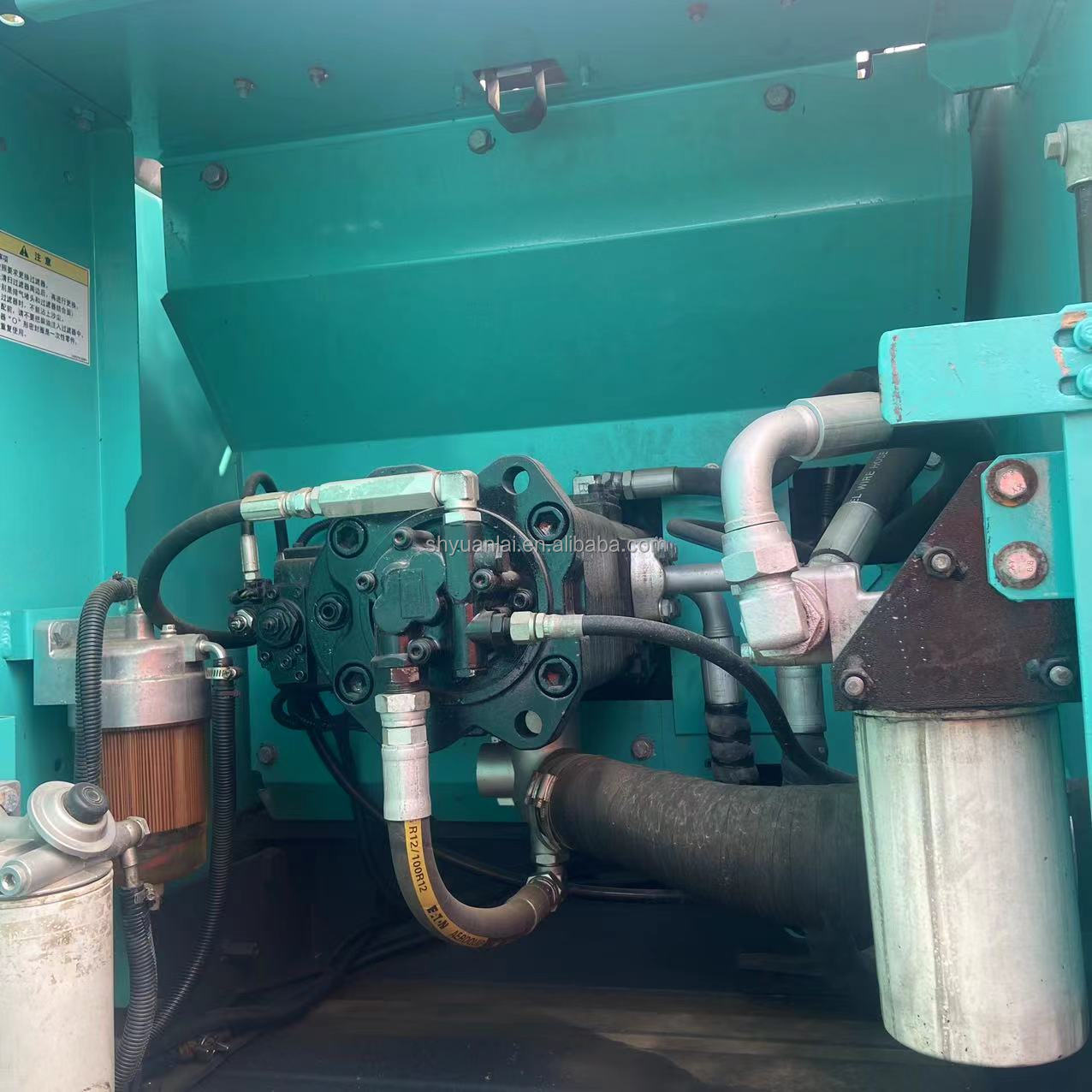 Kobelco SK200 SK210 Crawler Excavator with 0.8m3 Bucket Capacity and 114KW Power