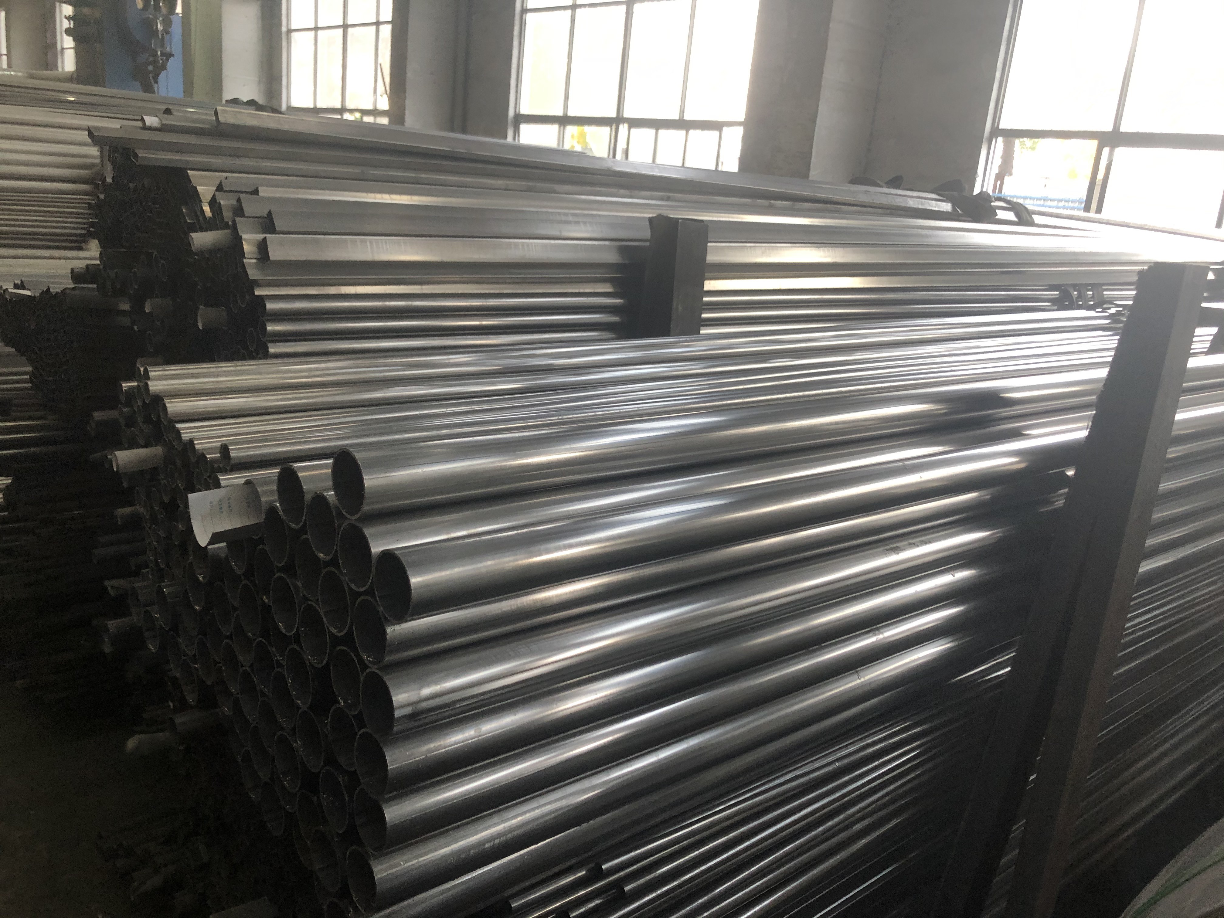 Seamless 304 Stainless Round Tube 201 202 301 302 2507 2205