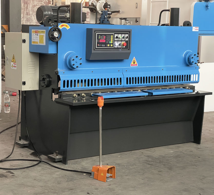 QC12K 6*3200 Cnc Hydraulic Guillotine Shearing Machine For Sheet Metal Cutting With High Efficiency
