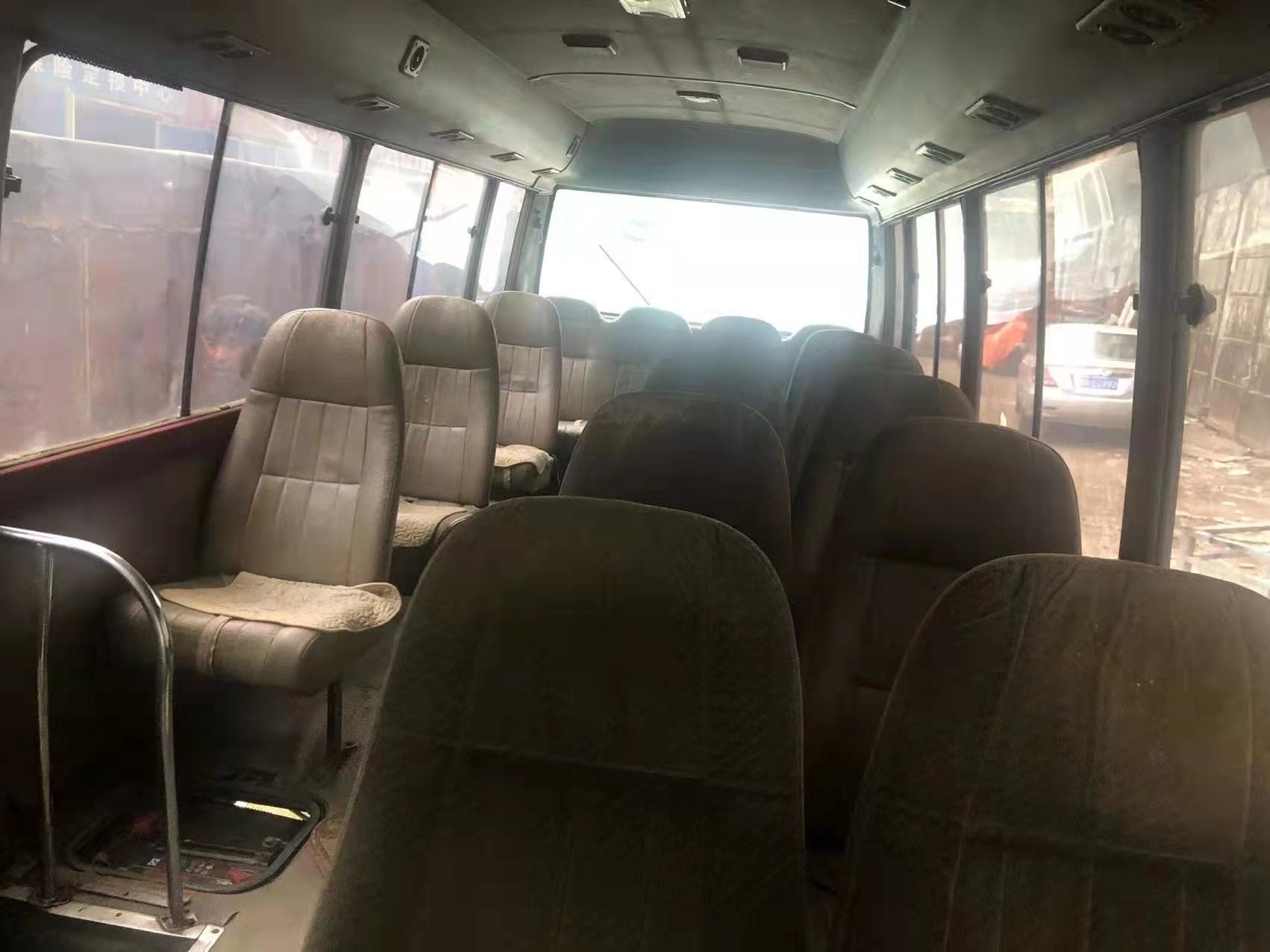 Japan Toyota Coaster Bus Gasoline Mini Bus Use For West Africa 23-30seats