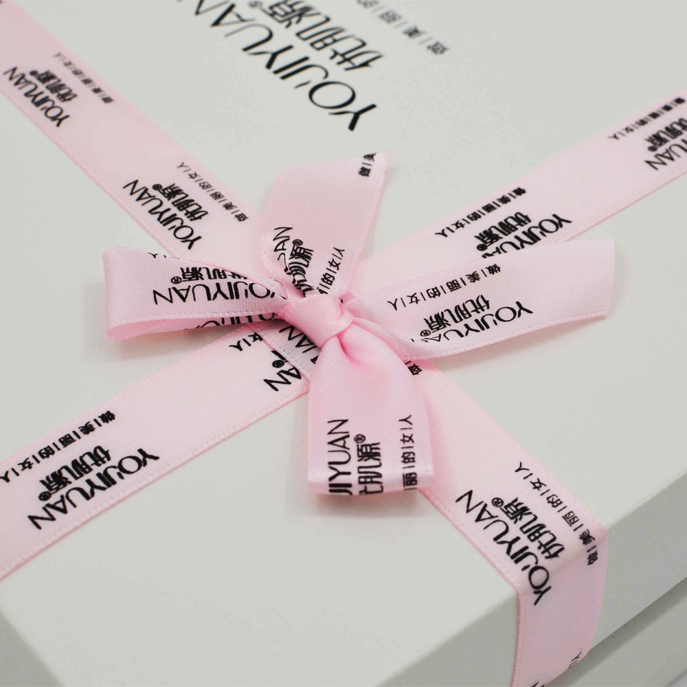 300g White Luxury Gift Boxes 30cm x 30cm MDF Skincare Personal Care Packaging Box With Ribbon