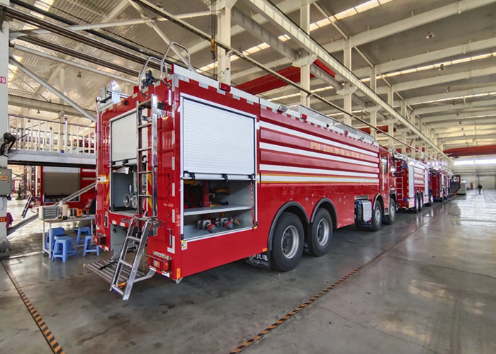 Brigade Hose Reel Water Dry Power and Foam Fire Truck 6.45m Lifting 4x2 Drive