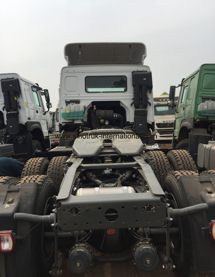 70t 200L Tractor Truck ZF8098 Hydraulic Steering