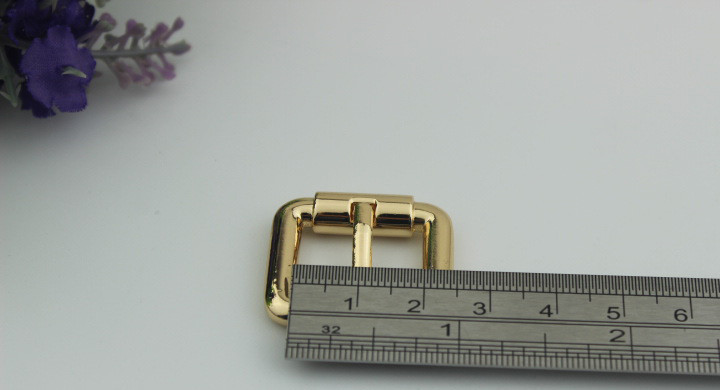 Manufacturer Personalized Zinc Alloy 20 MM Gunmetal Color Handbag Roll Belt Buckle Design