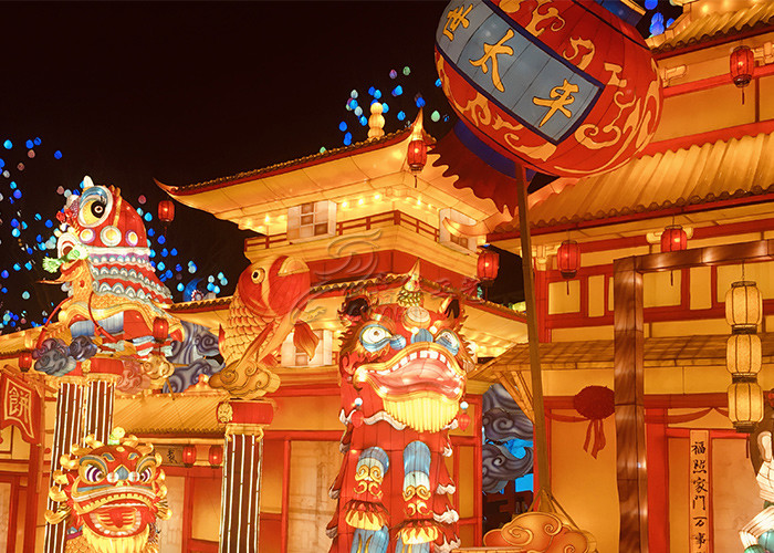 Big Fabric Chinese Lanterns 110V / 220V Powered Customization Support