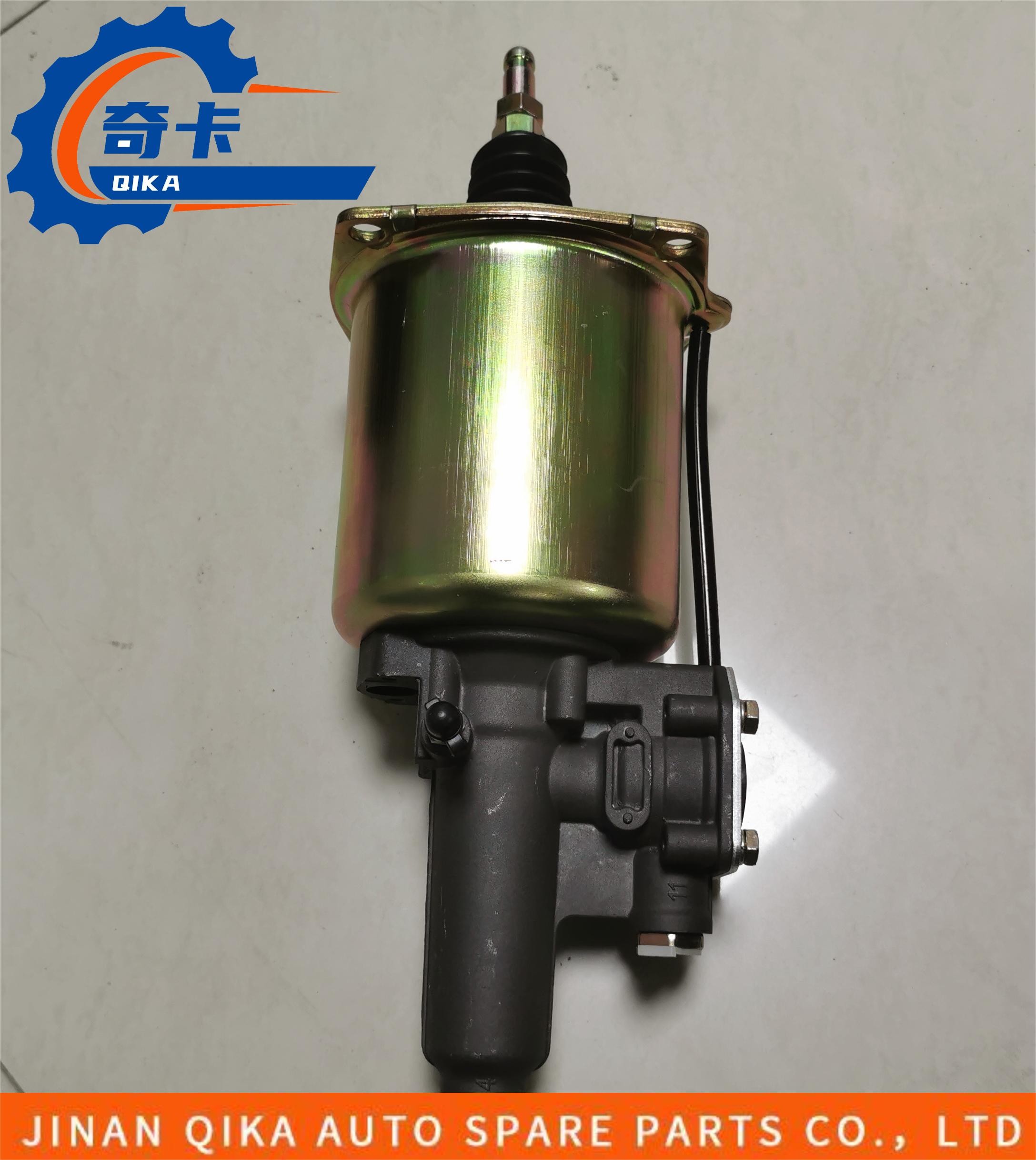 Clutch Booster Clutch Booster Cylinder Clutch Pump Howo Truck Spare Parts Wg9725230041