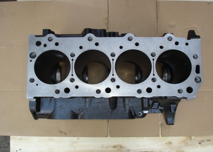 HYUNDAI 4D56&D4CB Engine Cylinder Block 21100-42200 Diesel Engine Components