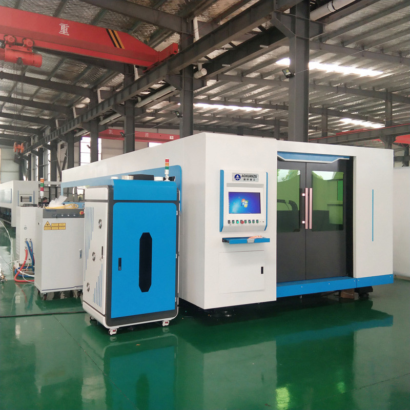 Table CNC Fiber Laser Cutting Machine 3015 3000W 60mm