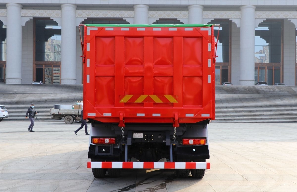 Shacman New Rhd Tipper M3000 Euro5 8X4 H3000 Shaped 6X4 375Hp Shaanxi Dump Truck