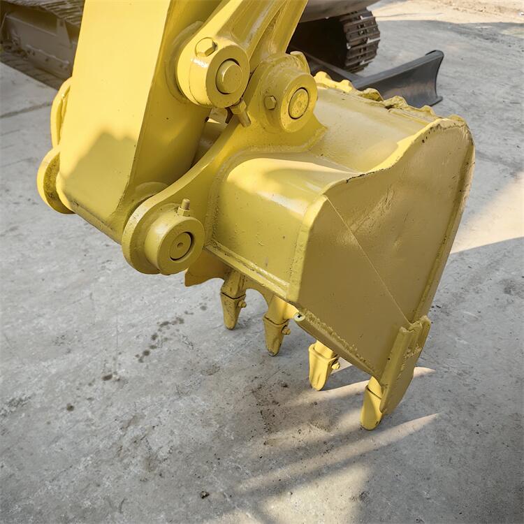 Mini Komatsu PC78 Crawler Excavator 7 Ton Used in Japan with Original Hydraulic Valve