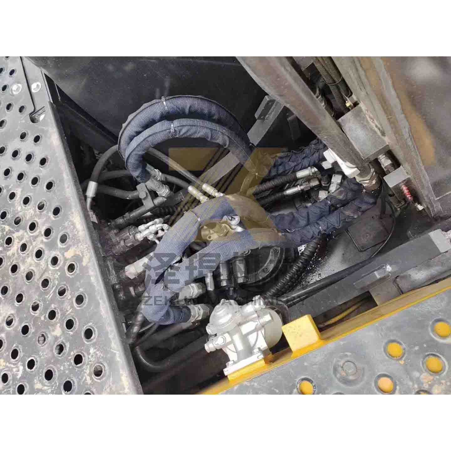 Other Hydraulic Pump EC140 Excavator Good Condition and with 15870 KG Machine Weight