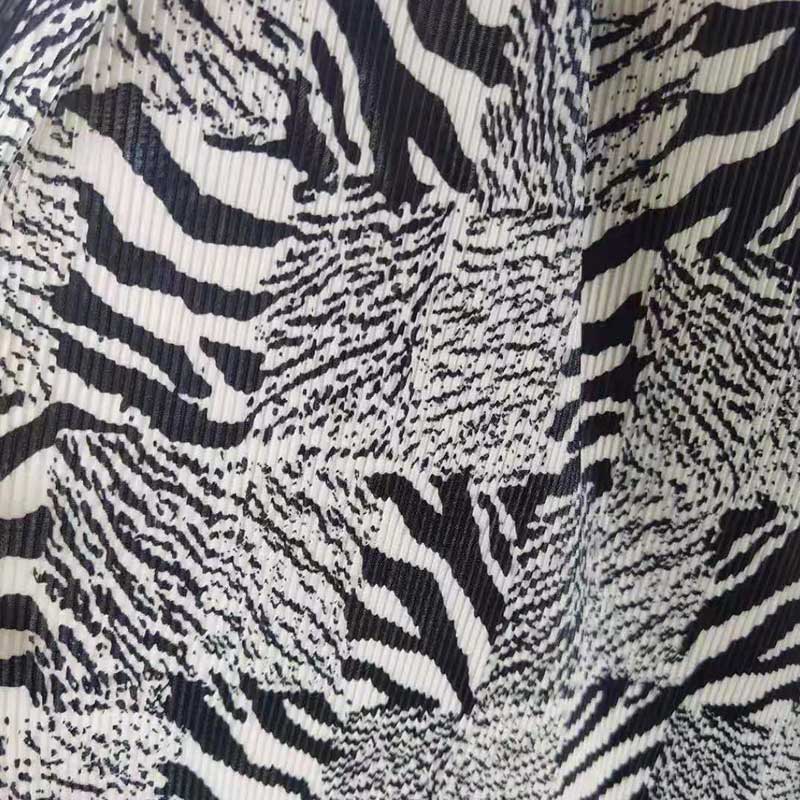 Dot Zebra Digital Print Tie Dye Pleated Crepe Woven Fabric 100gsm-250gsm