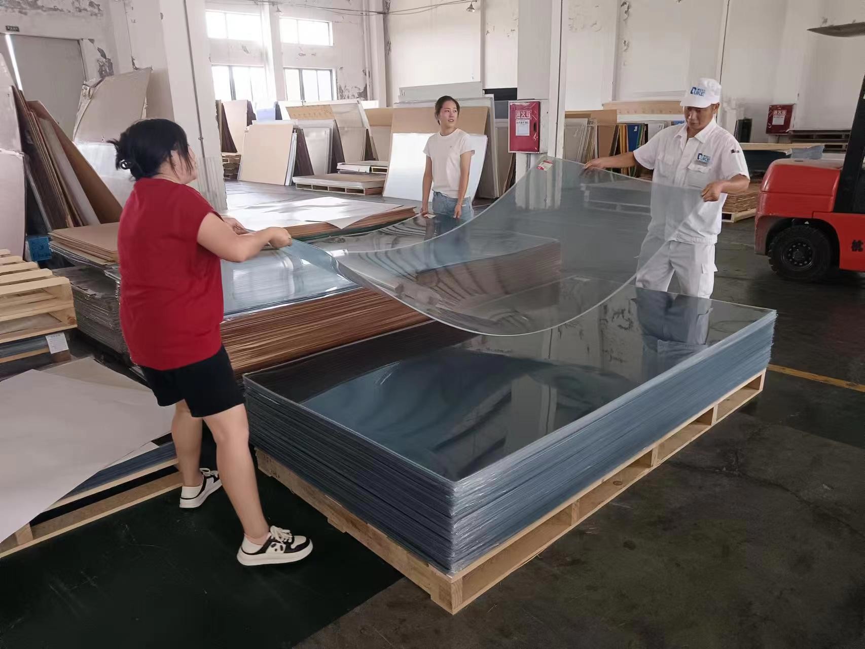 Display 2-40mm Cast Acrylic Sheets Pmma Acrylic Plastic Glass Board For Decoration