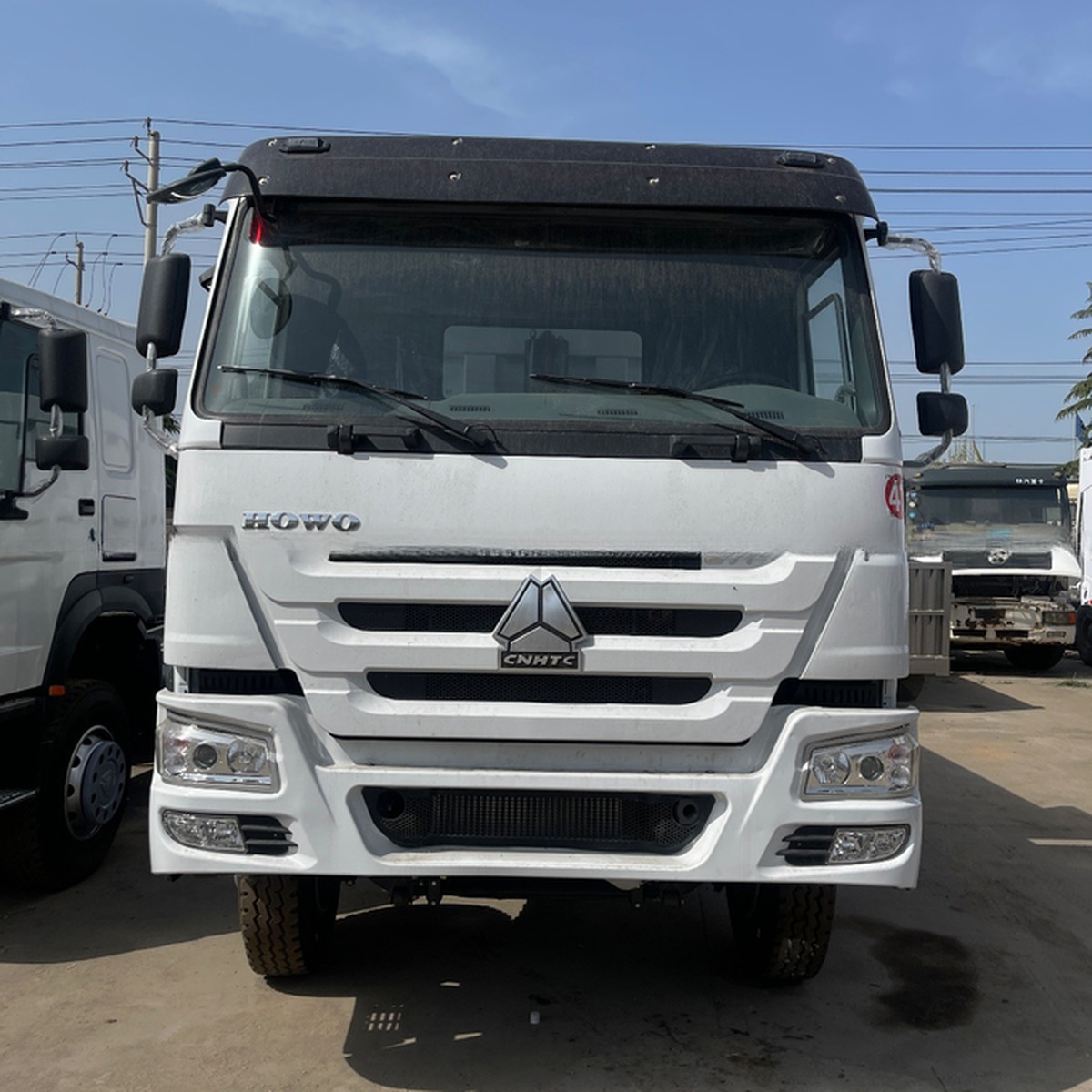 WD615.69/47 Engine 6x4 Sinotruk Dump Truck , 351-450hp Diesel Tipper Truck Used