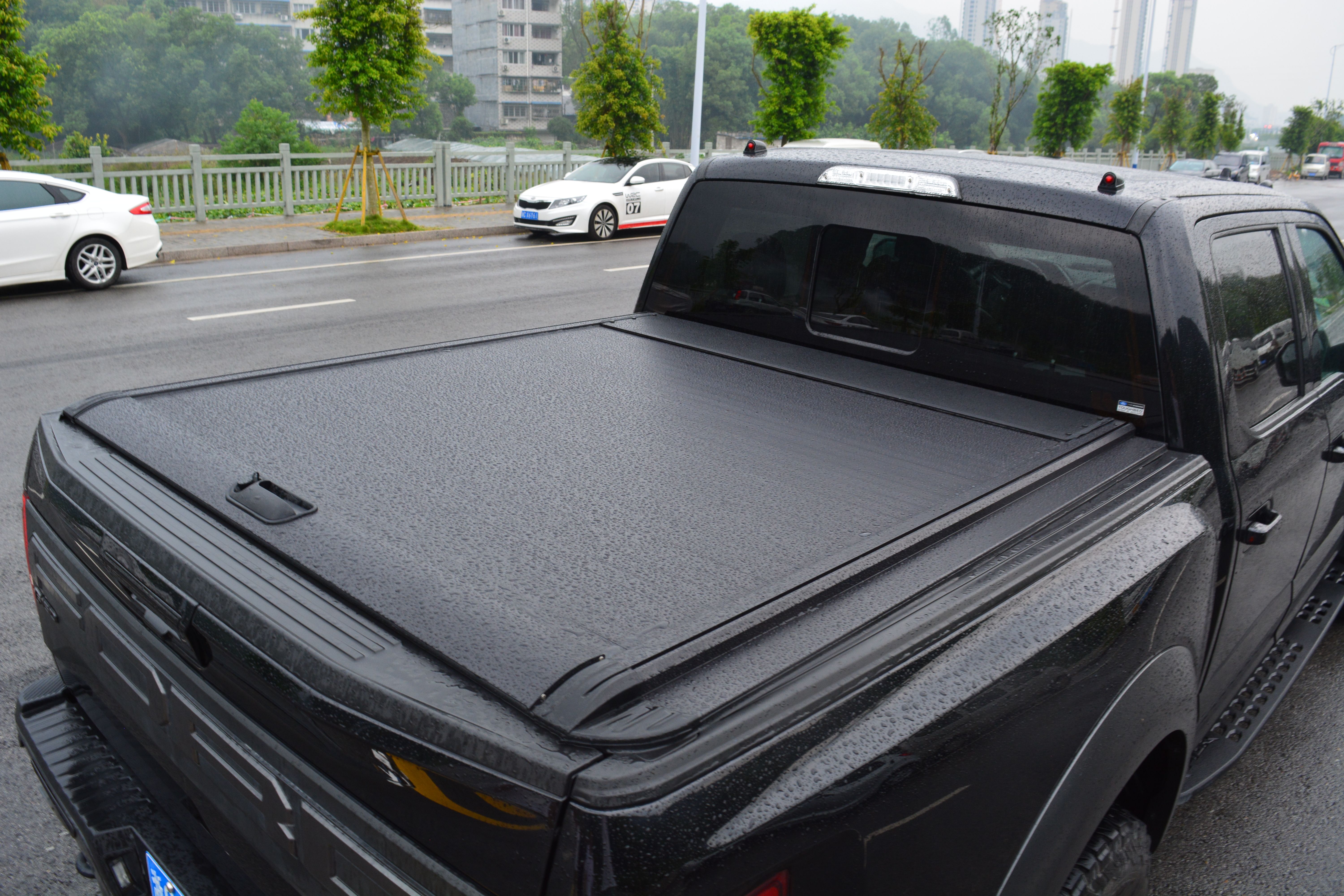 Retractable Canopy Roller Shutter Sale 4WD Overland Accessories for Nissan Navara NP300