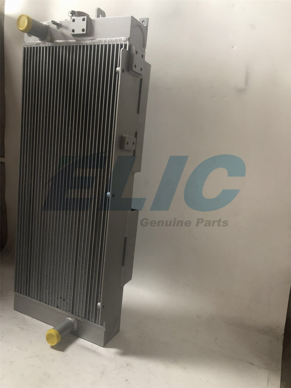 Excavator Water Radiator 11q6-46632 11q6-46634 excavator spare parts For R220lc-9s