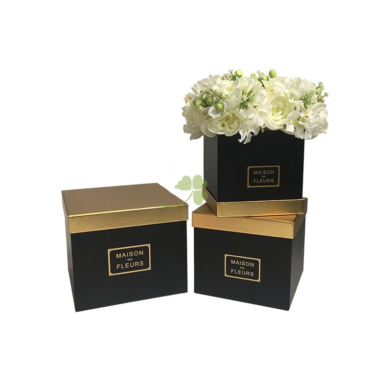 Rigid Cardboard Hamper Floral Boxes Custom Logo Gold Foil Stamping For Rose Packaging