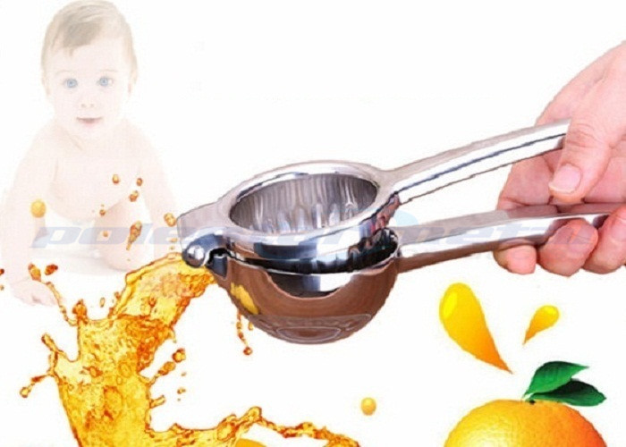 Portable Lemon Squeezer Stainless Steel Kitchen Tools , 74mm Circle Lime Juicer Press