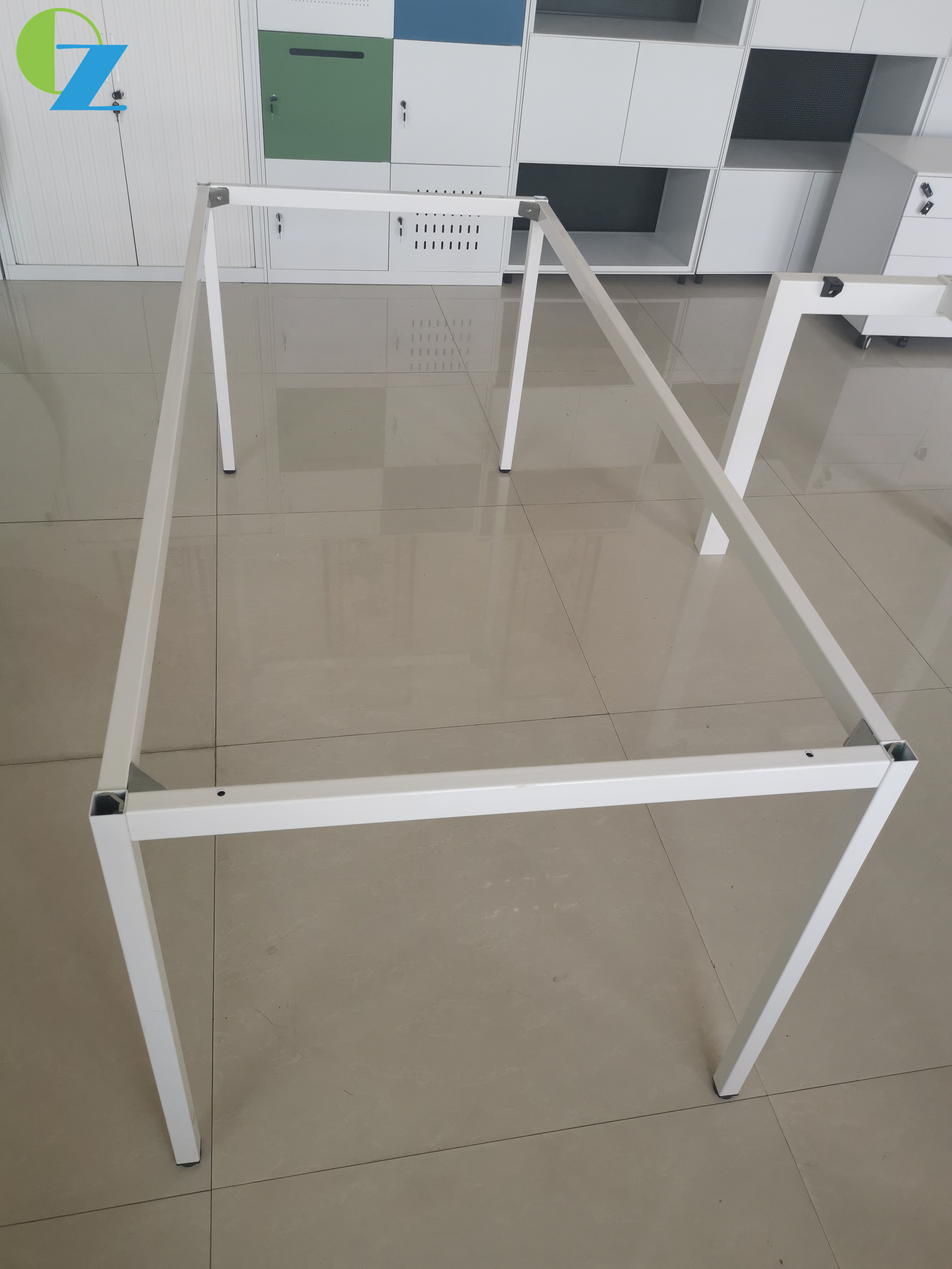 White One Person Manager Computer Office Table Simple Design