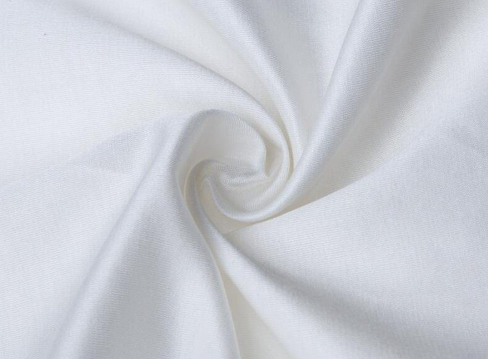 100D+150D 122 Gsm Purple Poly Cotton Fabric For Dressmaking Breathable