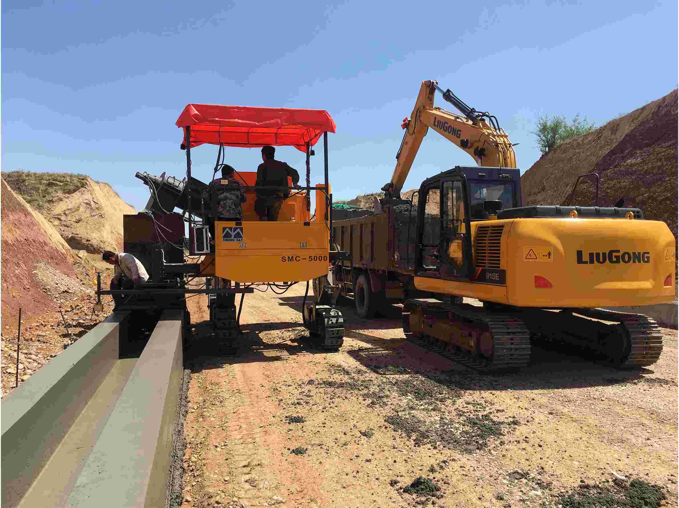 Road Engineering Slipform Paver For Highway And Municipal Roads