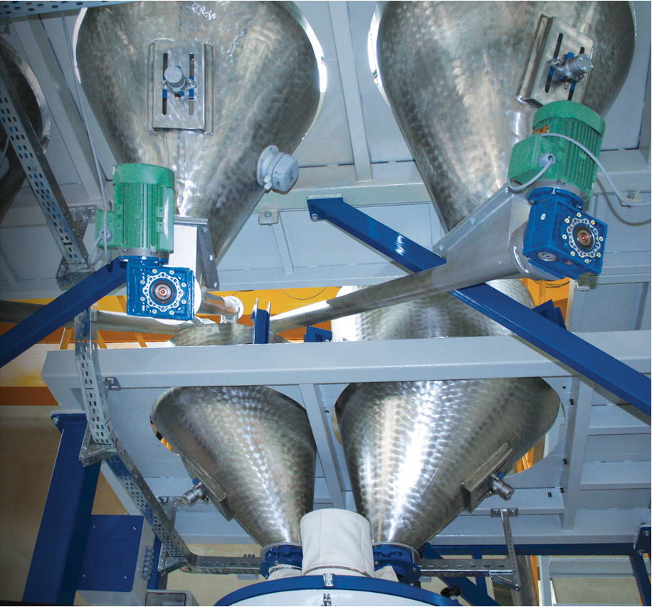 Automatic PVC Mixer Machine For Extrusion Line Maximum Capacity / Efficiency