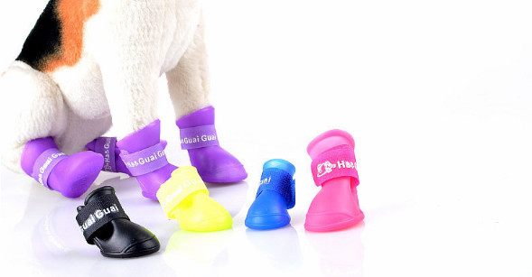 Pet supplies silicone rain boots, non-slip pet shoes, candy color fashion cute dog shoes，red,yellow,pink,black;