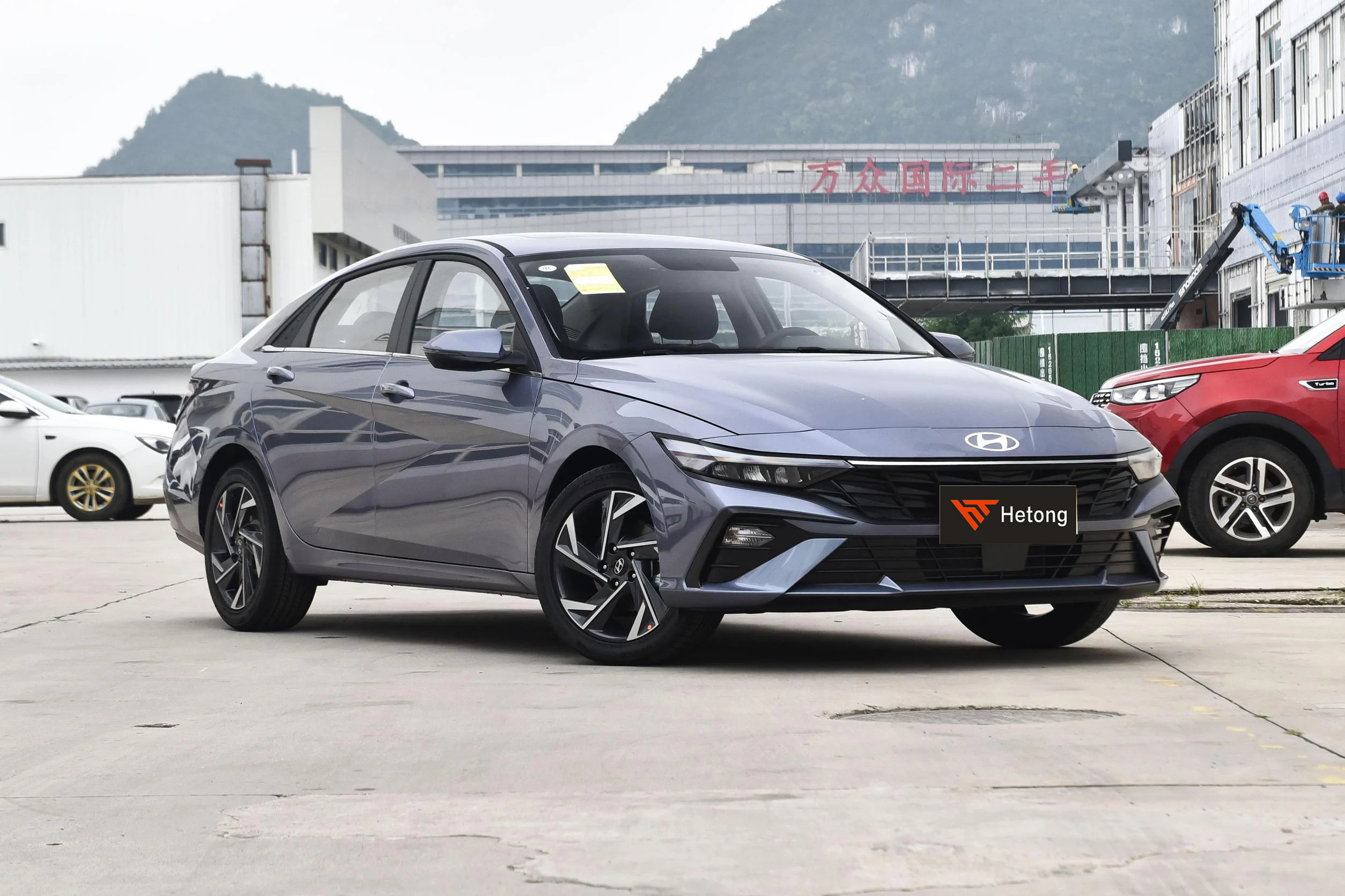 2023 Hyundai Elantra 1.5L CVT FWD Gasoline Auto with Dimensions 4720x1810x1415mm