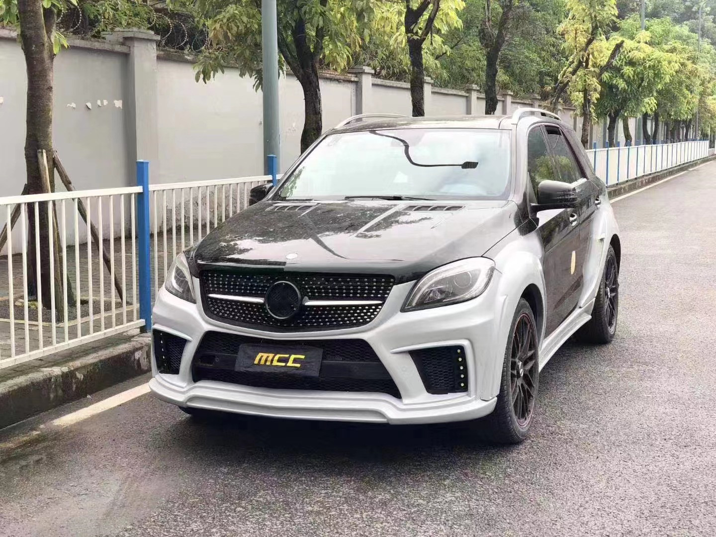 WALD Style Body Kit for Mercedes W166 ML350 ML400 ML63 Body Kit Front and Rear Bumper Wide Bodyki