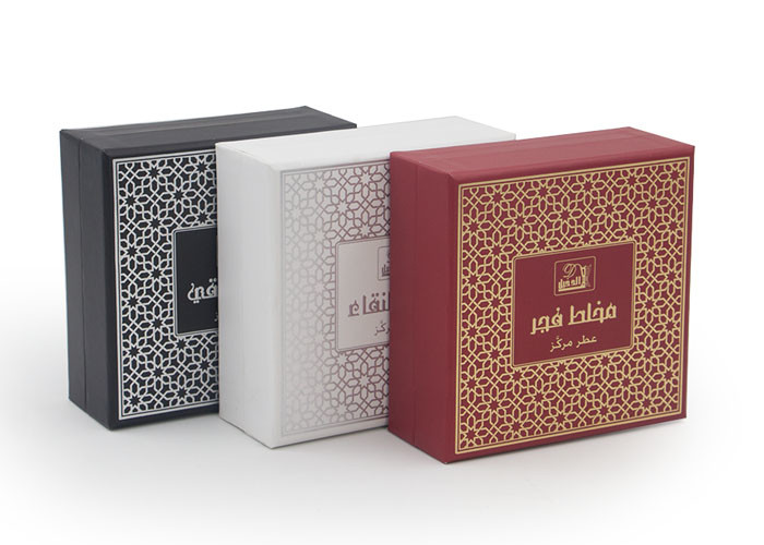 Beautiful Gift Perfume Paper Box Packaging With Hot Stamping , White Black Red