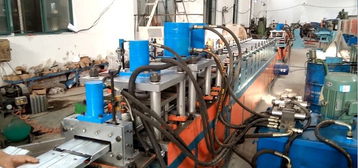 Hydraulic Three Punching Door Frame Roll Forming Machine Size Adjustable