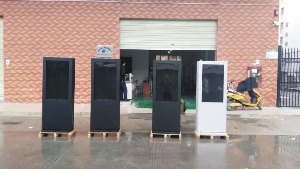 10 Point Infrared Touch Outdoor Digital Signage Display Waterproof High Resolution