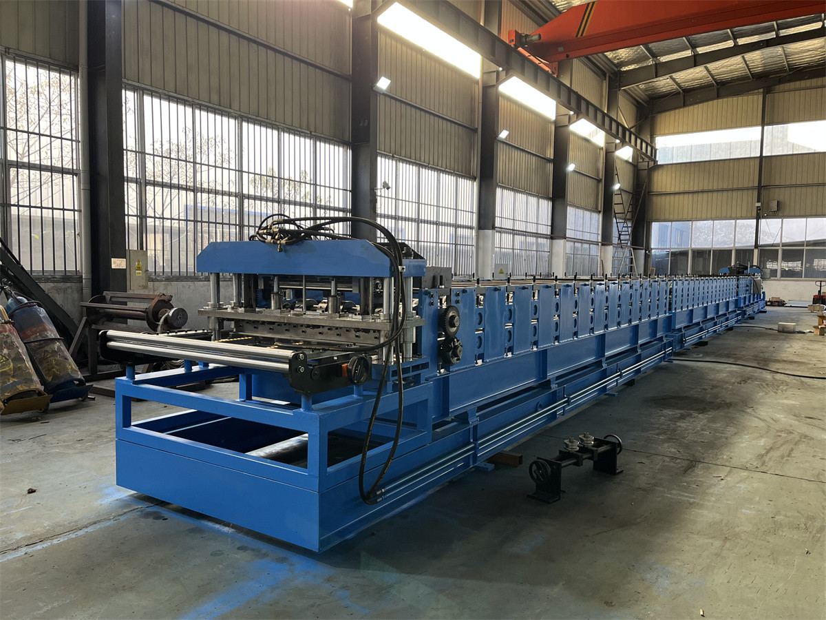 Customized Design Floor Deck Roll Forming Machine with Chain Drive System and 30kw X2 Motors