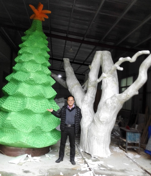 customize size fiberglass green large christmas tree as decoration statue in garden /shop mall/ supermarket
