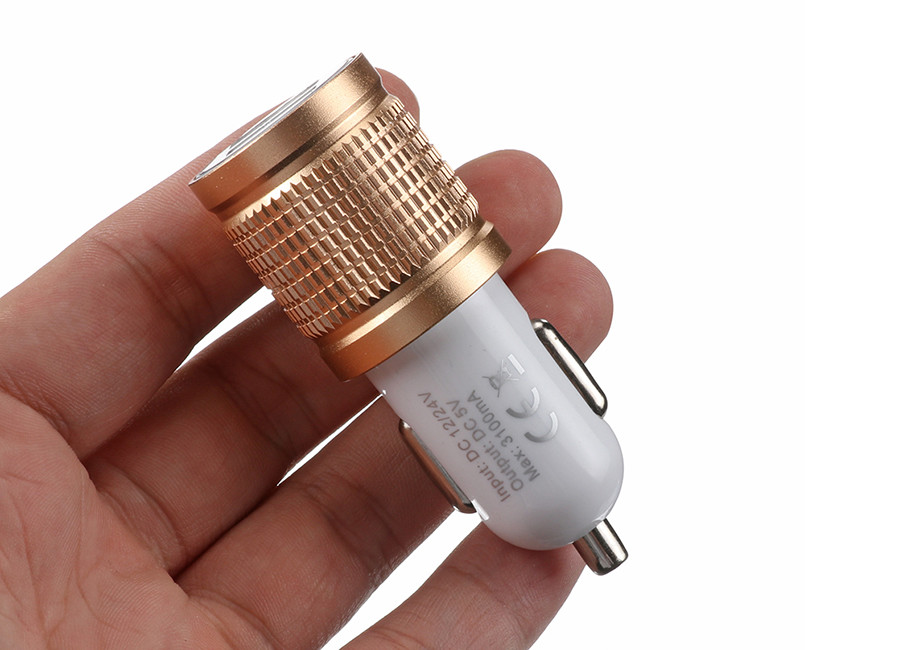 High Glossy Car Charger Adapter Aluminum Alloy Bottom Cover Led, Indicator Fast Charger 3.1A