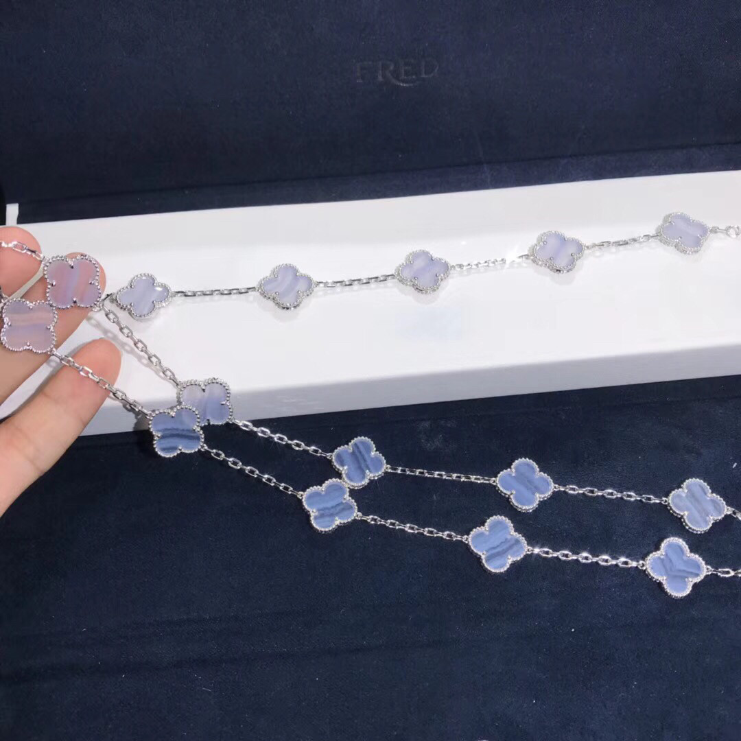 Fantastic Van Cleef & Arpels 18k Gold Vintage Alhambra Necklace 10 Motifs