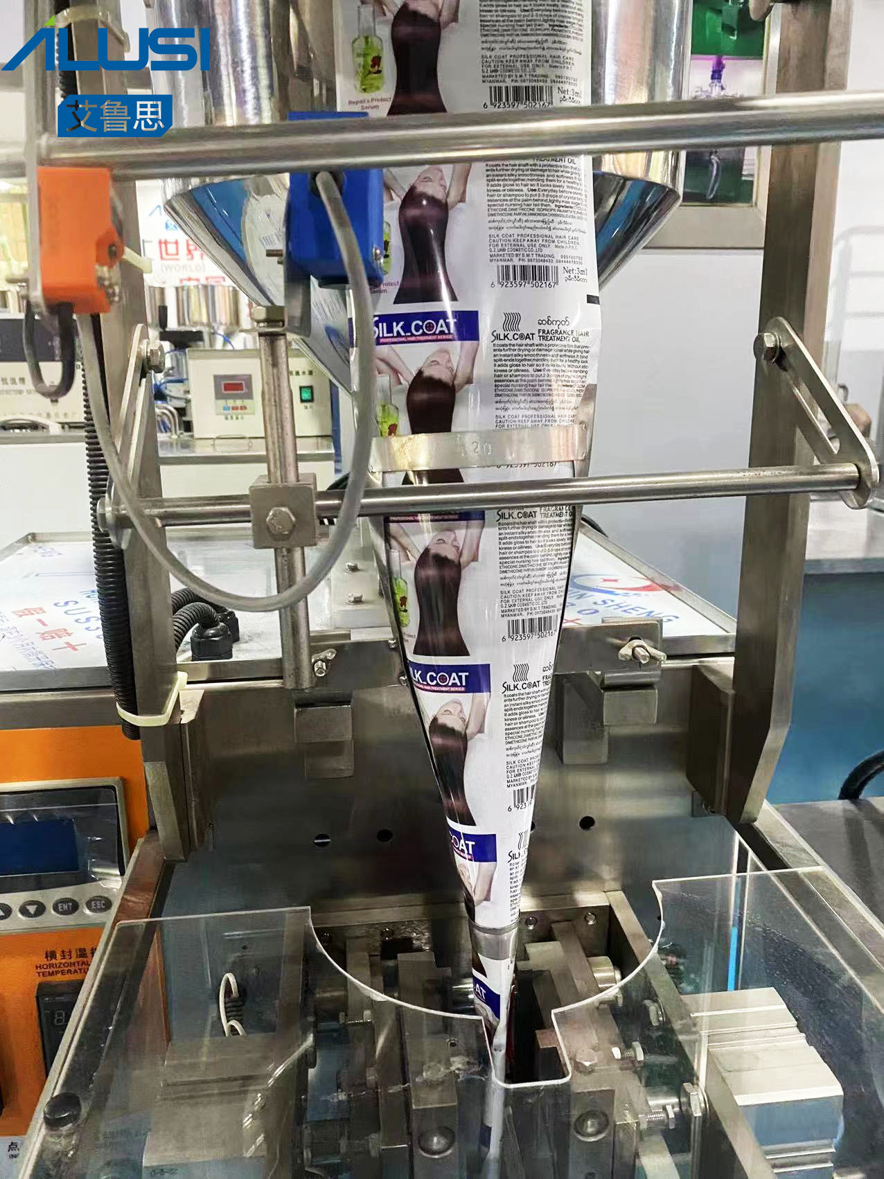 4 Side Seal Sachet Packaging Machine Ketchup Shampoo Packing Machine