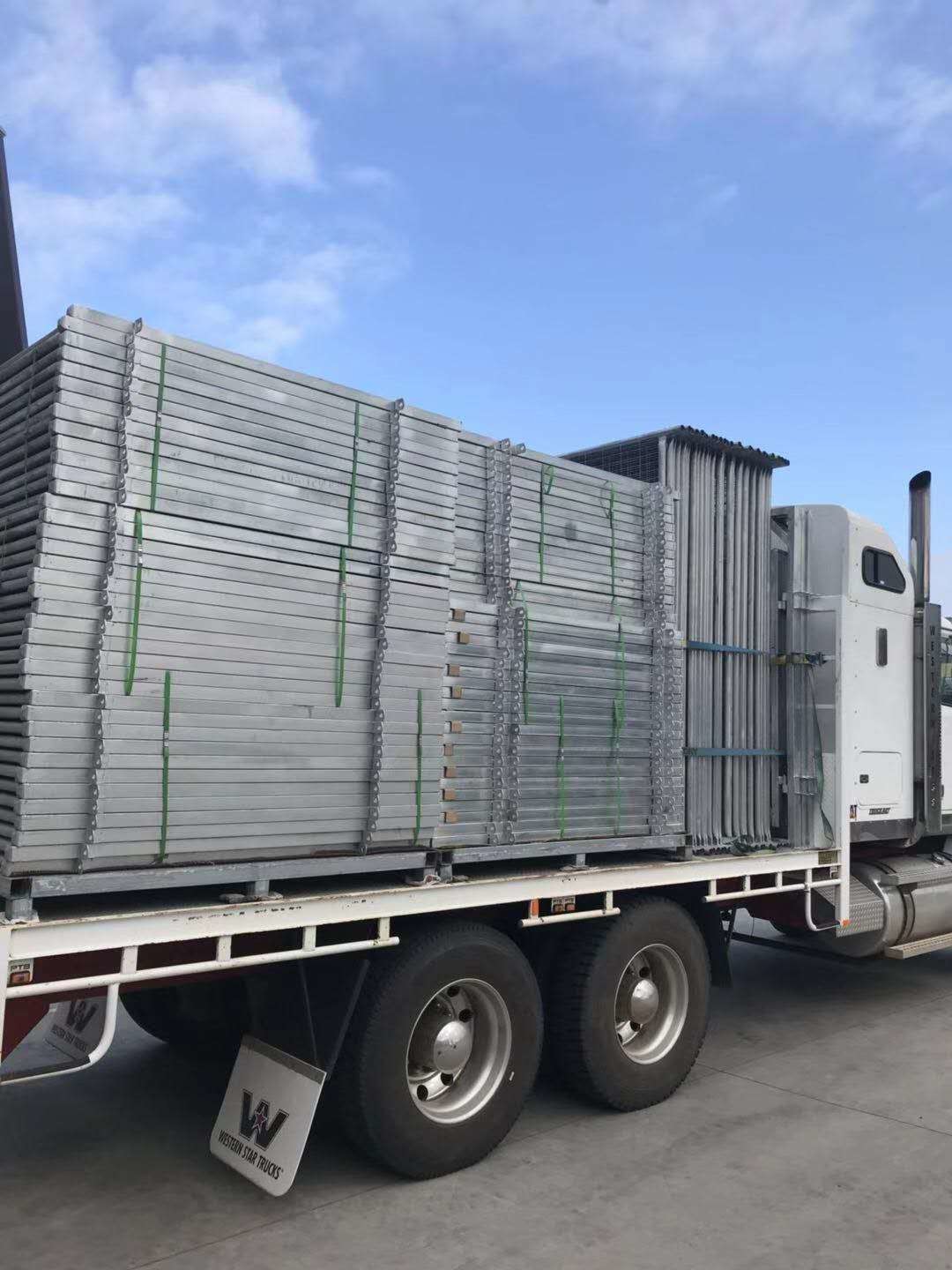 Heavy Duty 25pcs Bundle Heavy Duty Cattle Corral Panels For Sale & Gate for Au