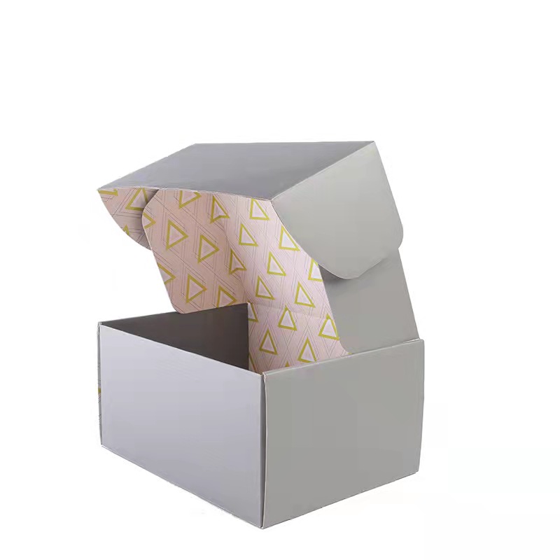 Kraft Garment Corrugated Cardboard Shipping Box For Clothes Express Collapsible