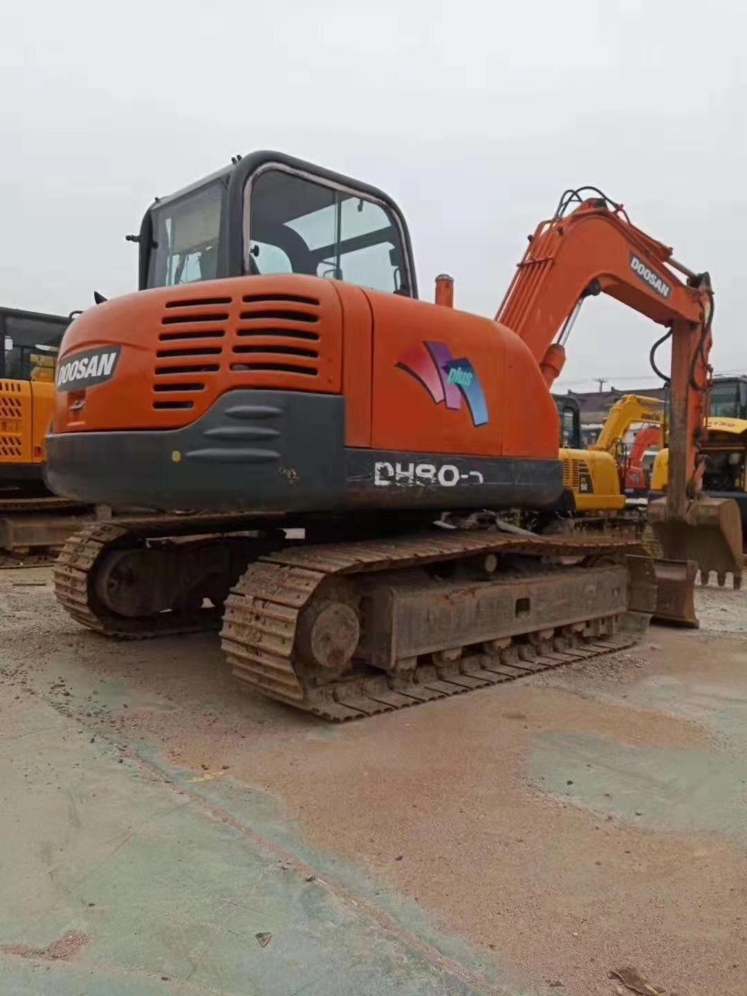 Original Hydraulic Cylinder Doosan DH80-7 Crawler Excavator with 8TON Operating Weight