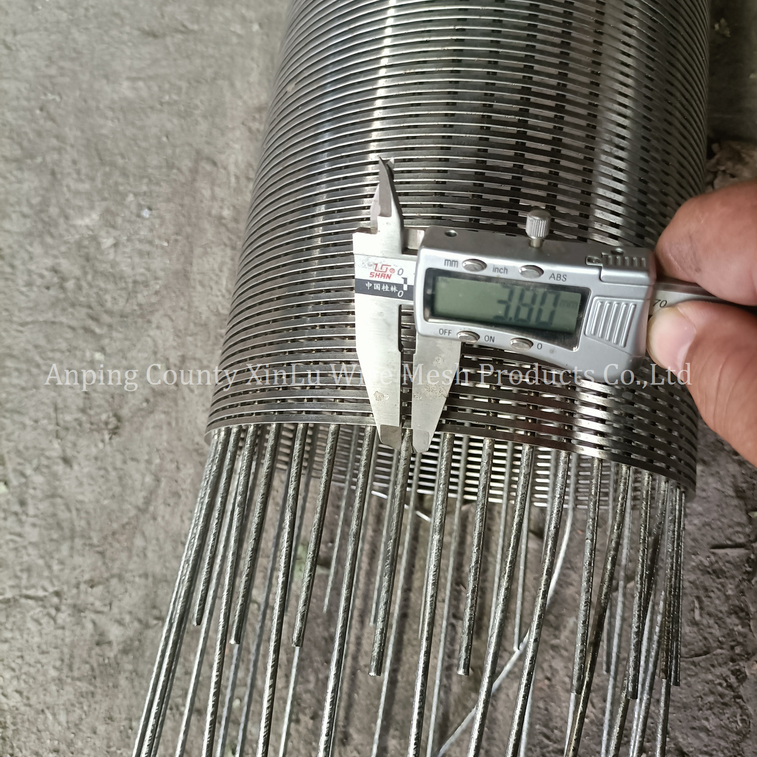 Precision Wedge Wire Continuous Slot Sand Control Screens Welded Baffle Rings Connection