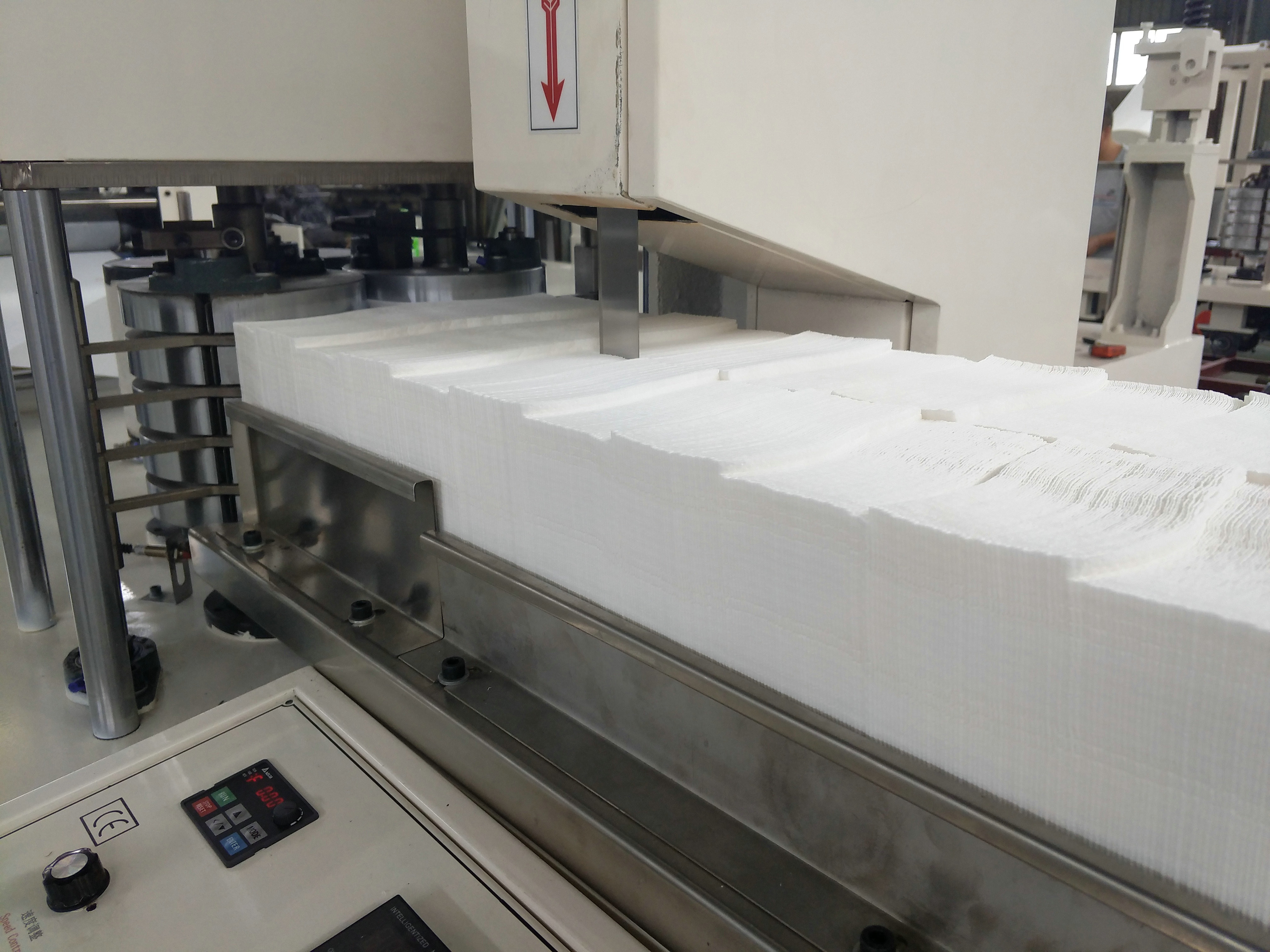 Automatic Table Napkin Tissue Paper Manufacturing Machine Customized Color Print