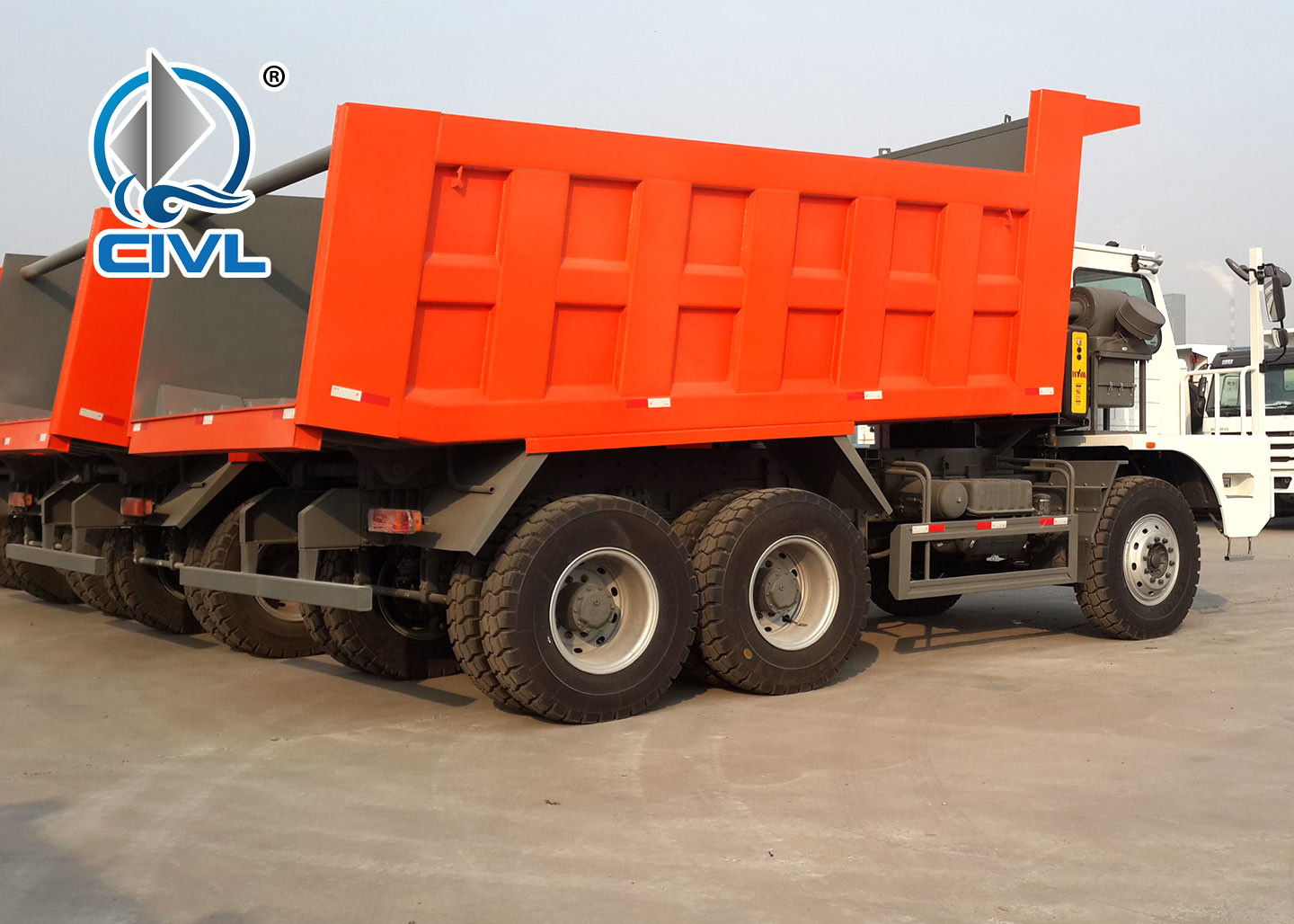 New 6x4 Sinotruk Mining Dump Truck 50T Tipper Truck Bottom Thickness 12mm And HYVA Hydraulic Lifting System